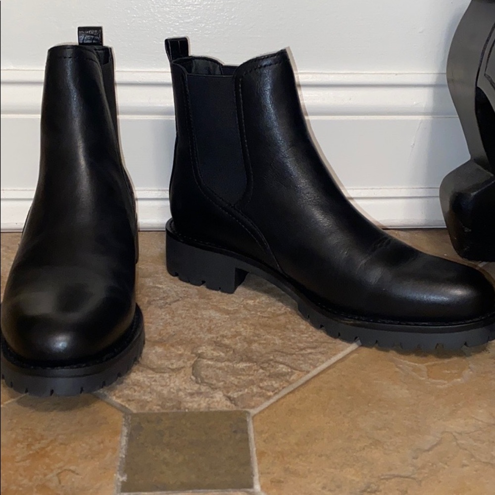 Sam Edelman Chelsea Boot